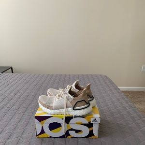 Adidas UltraBoost t 19